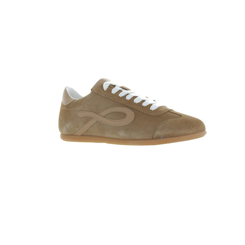 Pavement casual natural