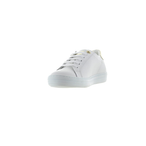 River Woods casual wit